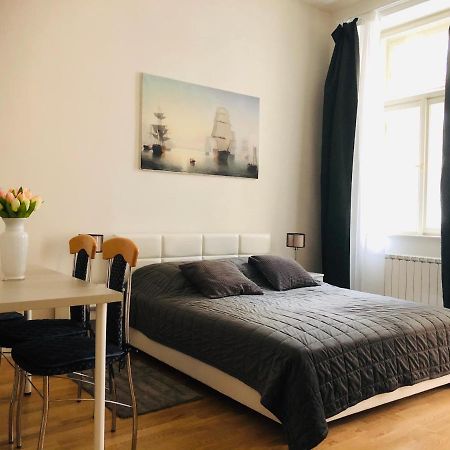 Modern Cozy Apartment In Central 布拉格 外观 照片