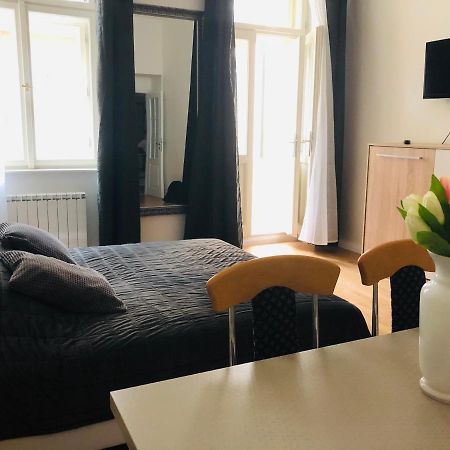 Modern Cozy Apartment In Central 布拉格 外观 照片